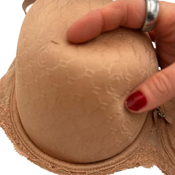Chantelle Beige Full Coverage Wired Bra Size 32DDD - Picture 3 of 7
